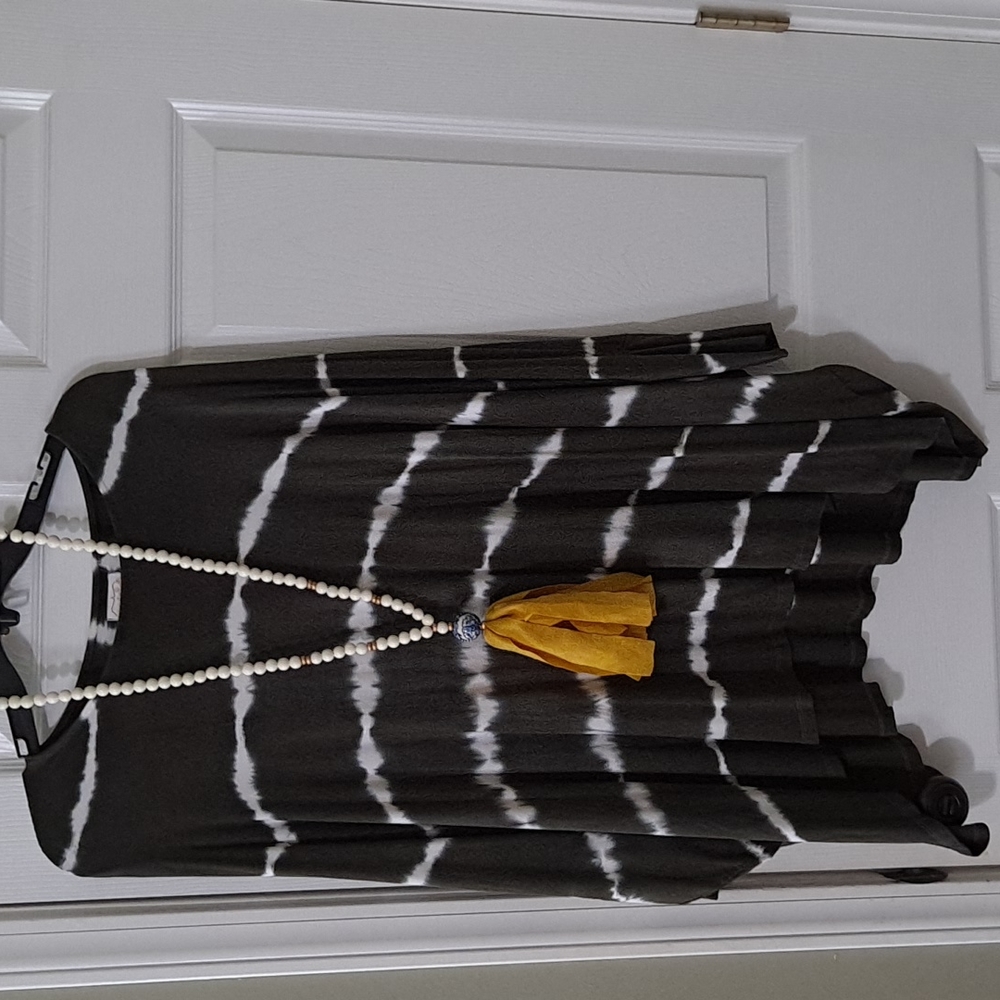 Block style batwing top